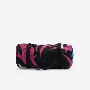 Sac bowling en toile publicitaire recyclée rose et noir.