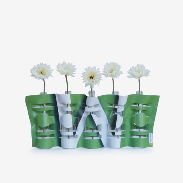 Vase modulable vert en bâche publicitaire recyclée.