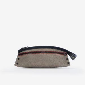03 Trousse en ballon de basket.