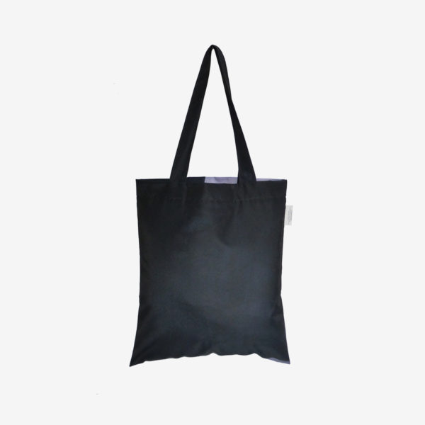 15 Dos de tote bag en toile publicitaire.