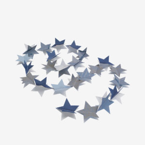 8 Guirlande en chutes de papiers-peints.
