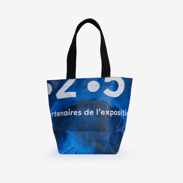 55 Sac cabas bleu en bâche publicitaire.